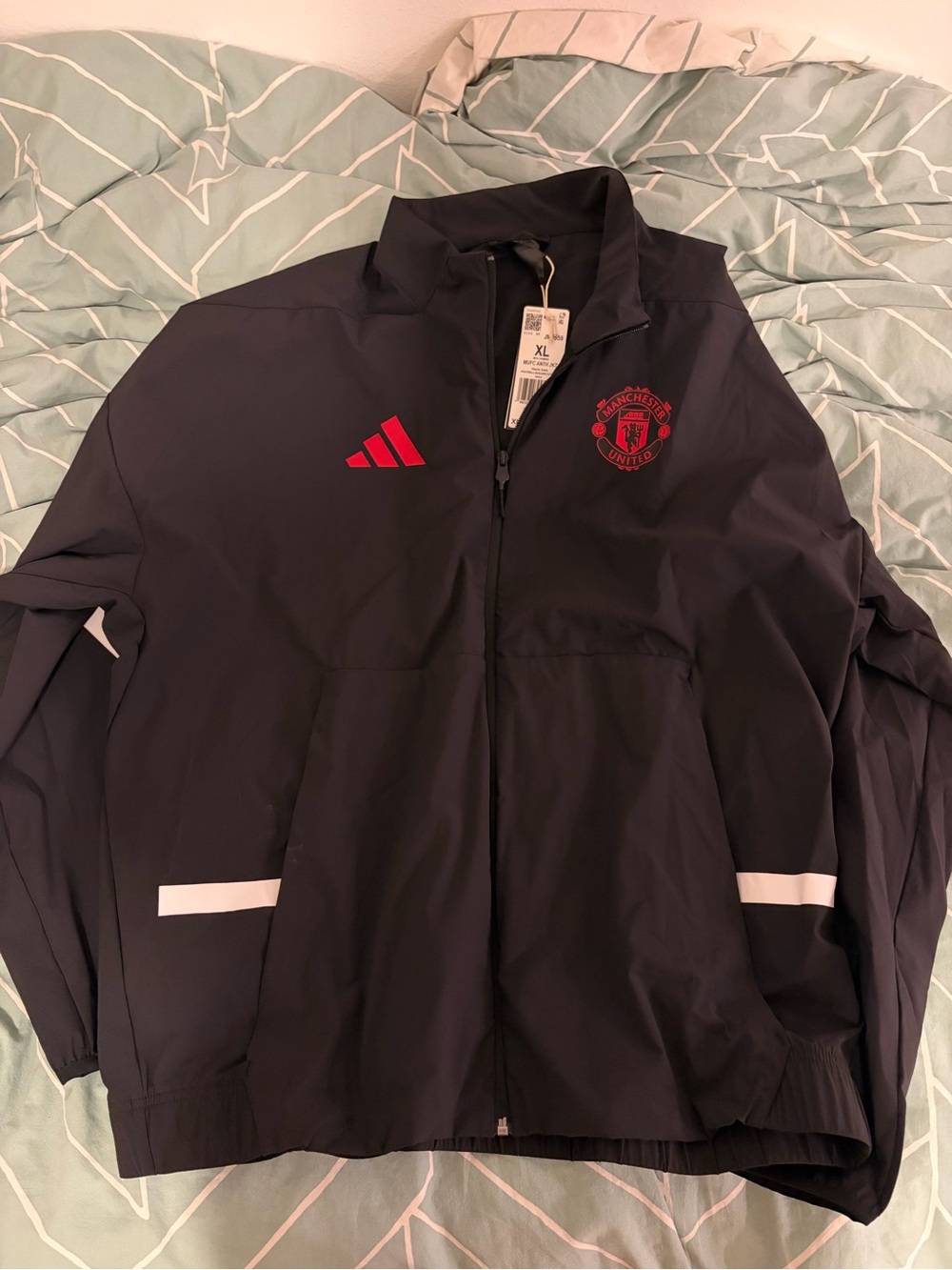 Adidas Manchester United Black Red Training Jacket size xl nwt